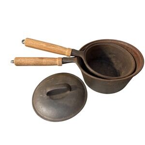 VTG 2 Cast Iron Hot Sauce Pan Pot w/ 1 Lid Wooden Handles TAIWAN